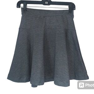 Old navy gray soft stretchy knit skater a line skirt size XS‎